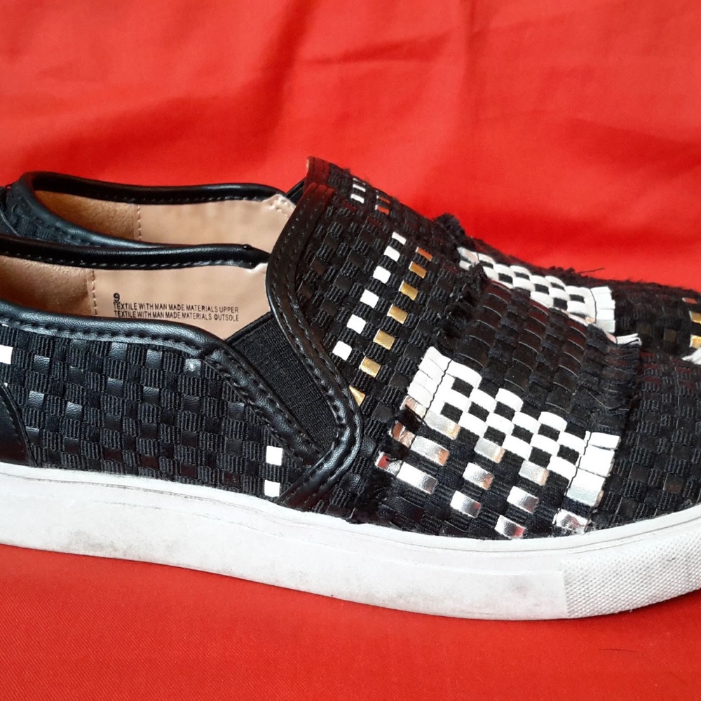 Mossimo Supply Co Loafers Size 9